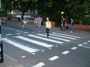 Paolo ad Abbey Road in pellegrinaggio